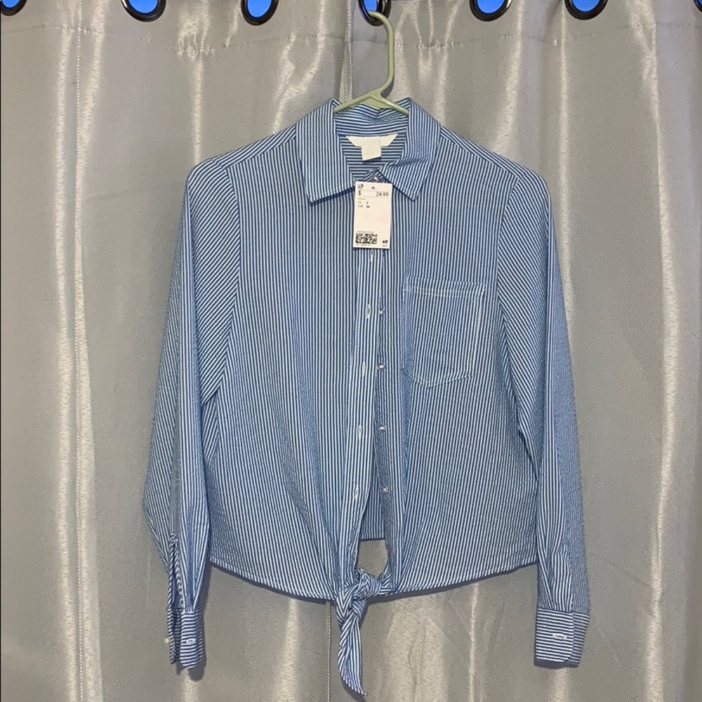 Women’s button up crop top
